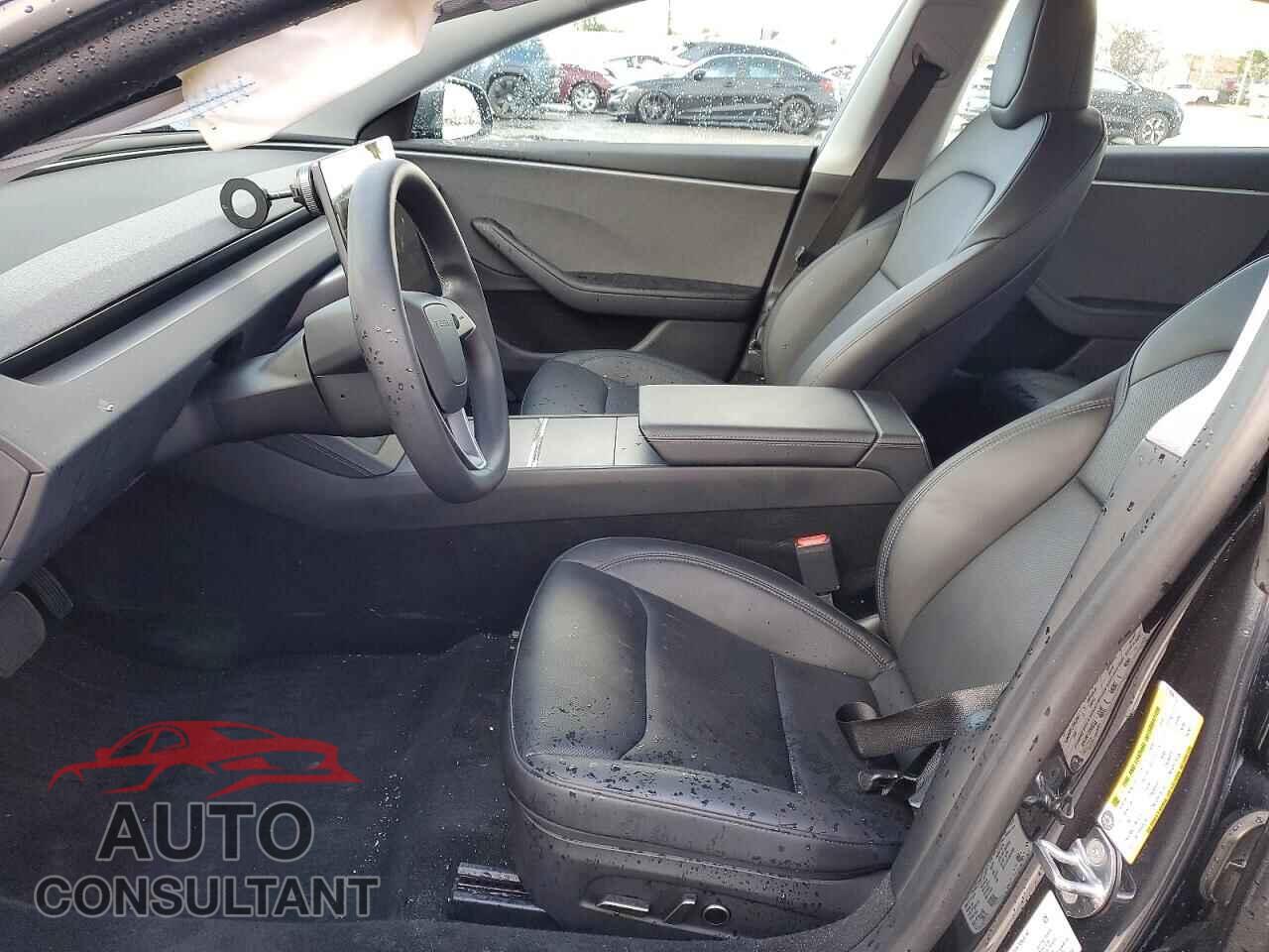 TESLA MODEL 3 2025 - 5YJ3E1EA4SF978396