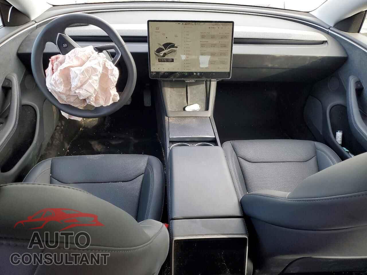 TESLA MODEL 3 2024 - 5YJ3E1EB1RF846652