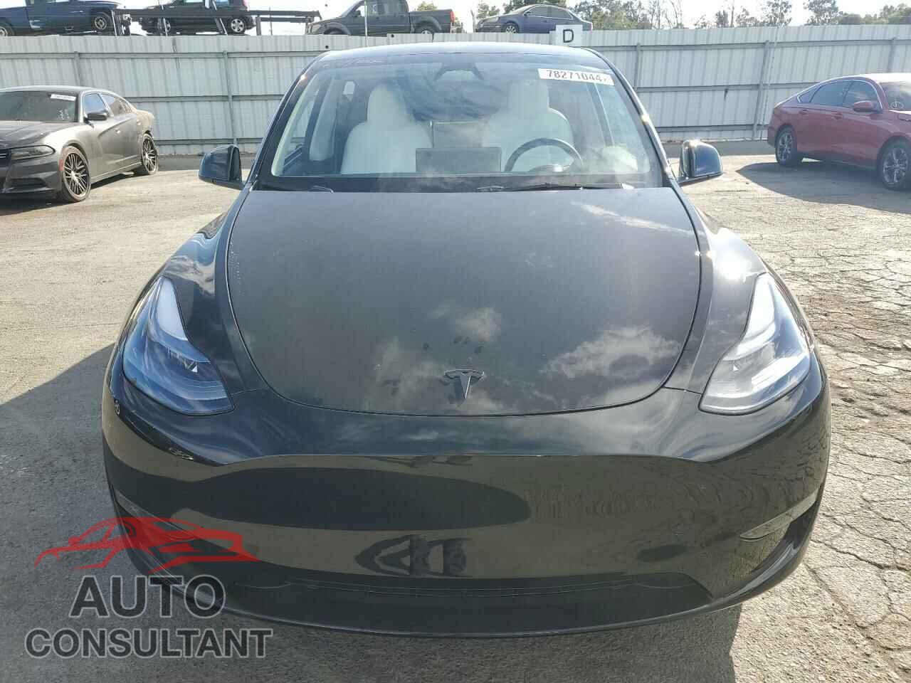TESLA MODEL Y 2024 - 7SAYGDEE9RF054778