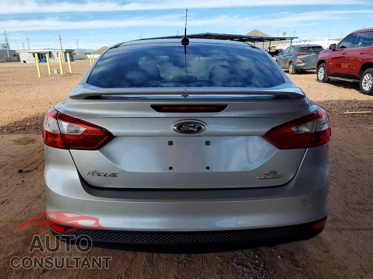 FORD FOCUS 2014 - 1FADP3F29EL185538