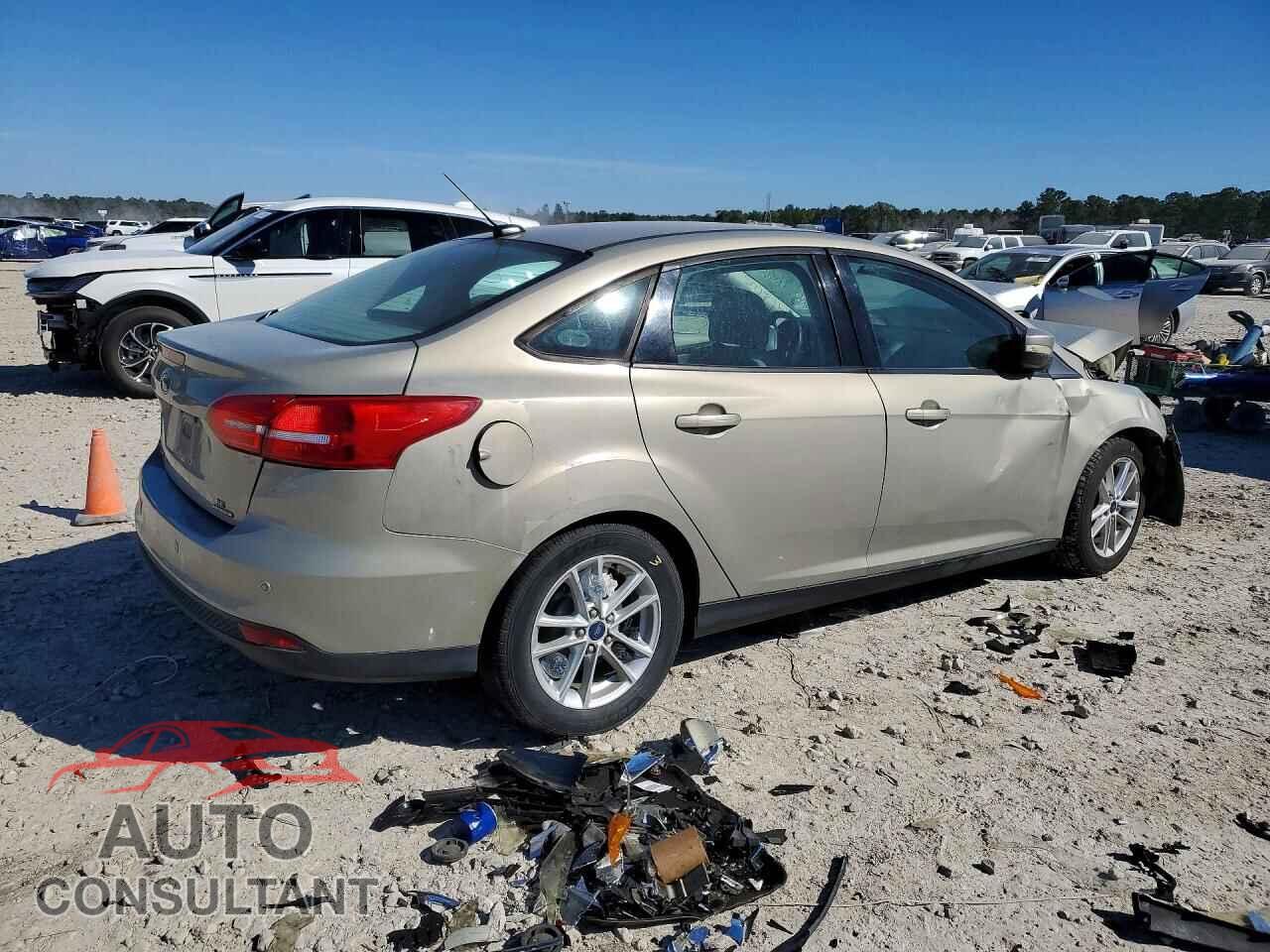 FORD FOCUS 2015 - 1FADP3F28FL219101