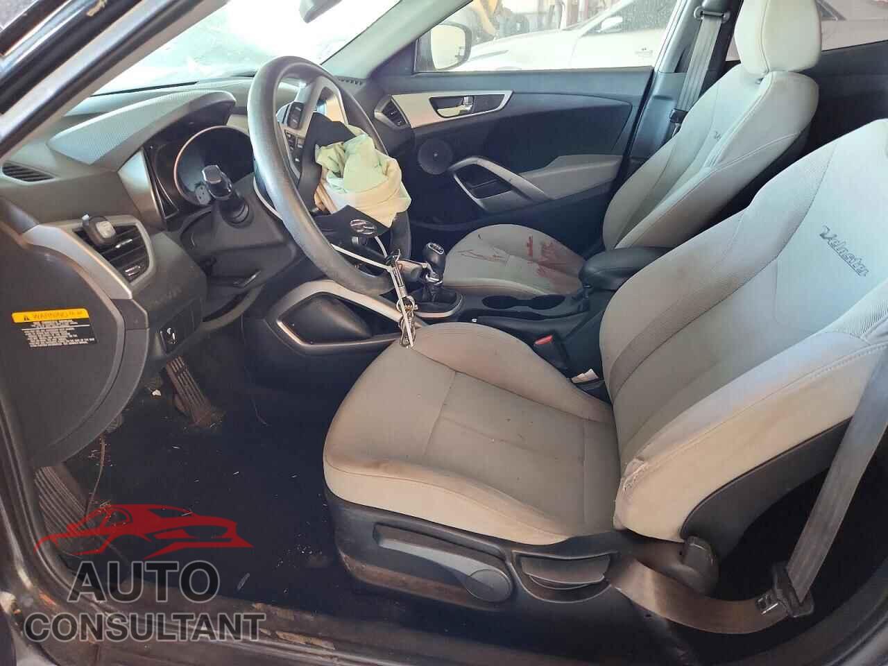 HYUNDAI VELOSTER 2013 - KMHTC6AD2DU134477
