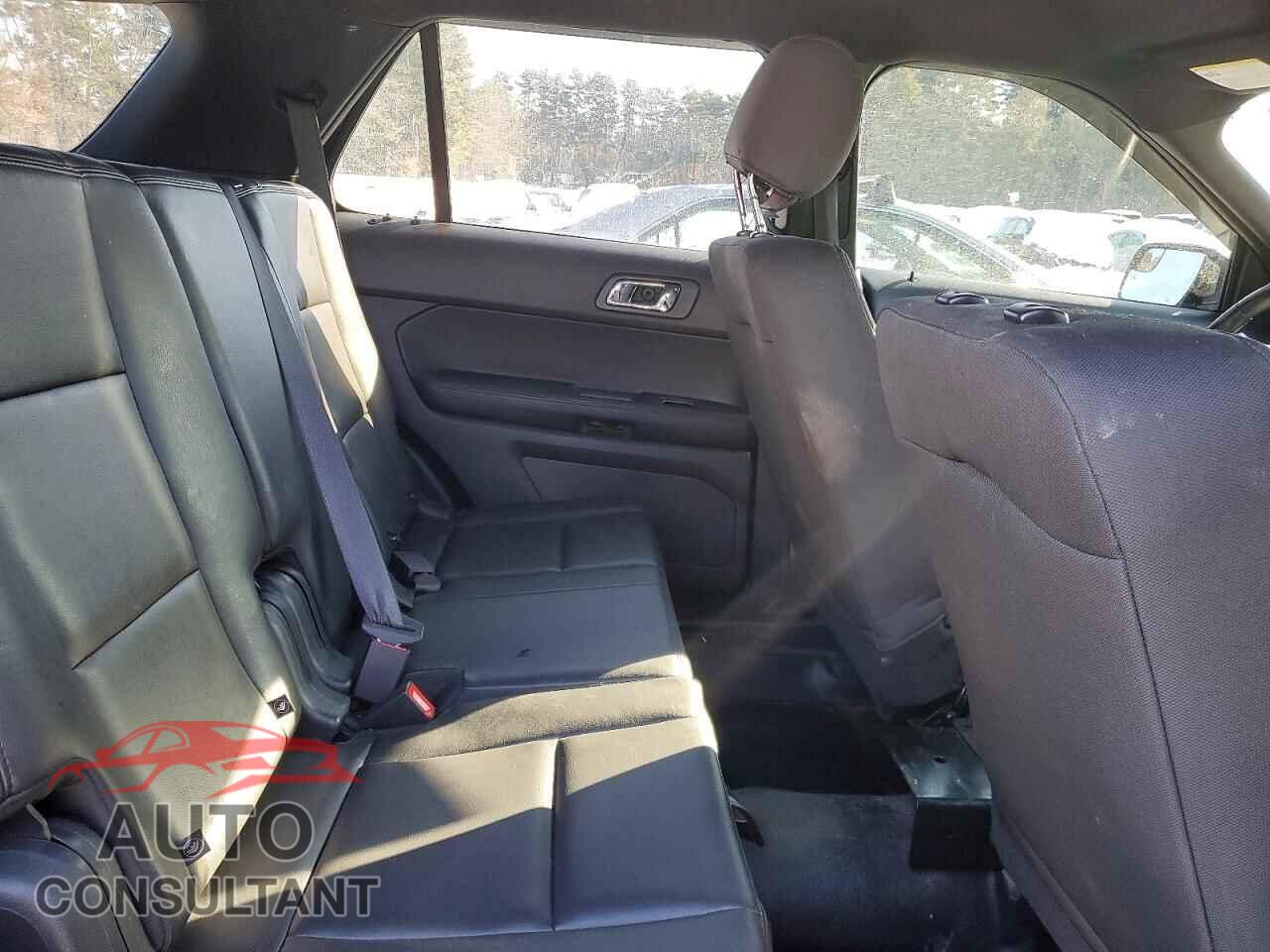 FORD EXPLORER 2018 - 1FM5K8AR6JGB92198