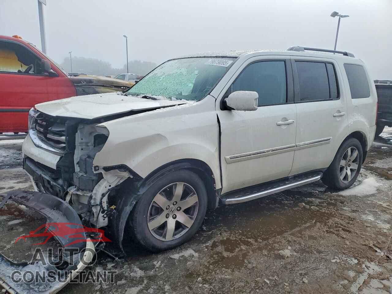 HONDA PILOT 2015 - 5FNYF4H90FB041332