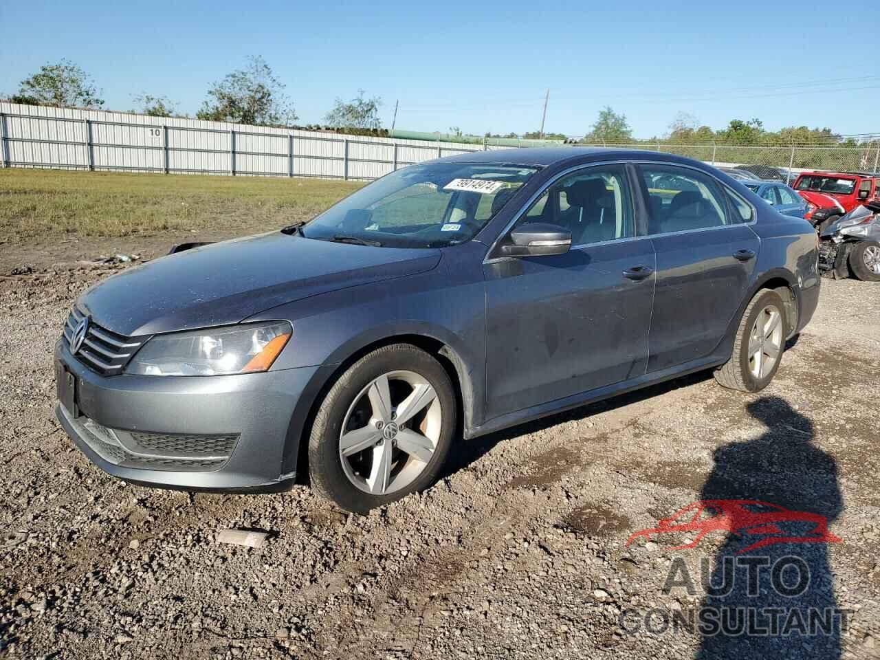 VOLKSWAGEN PASSAT 2013 - 1VWBH7A32DC113811