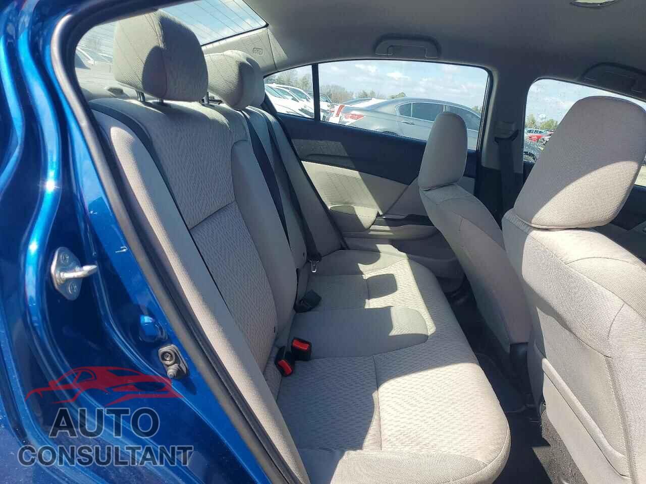 HONDA CIVIC 2015 - 2HGFB2F57FH563376