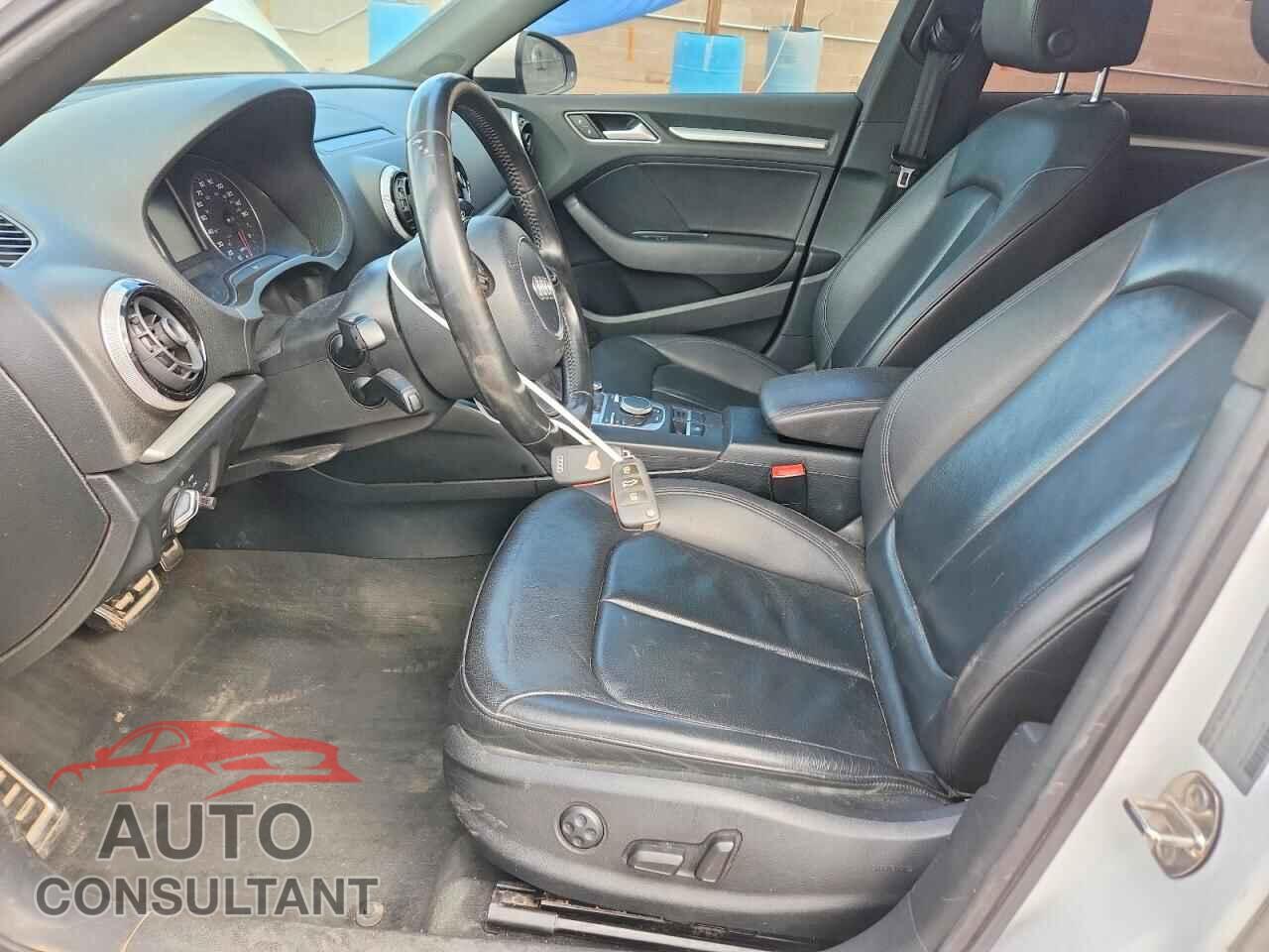 AUDI A3 2016 - WAUA7GFF6G1012384