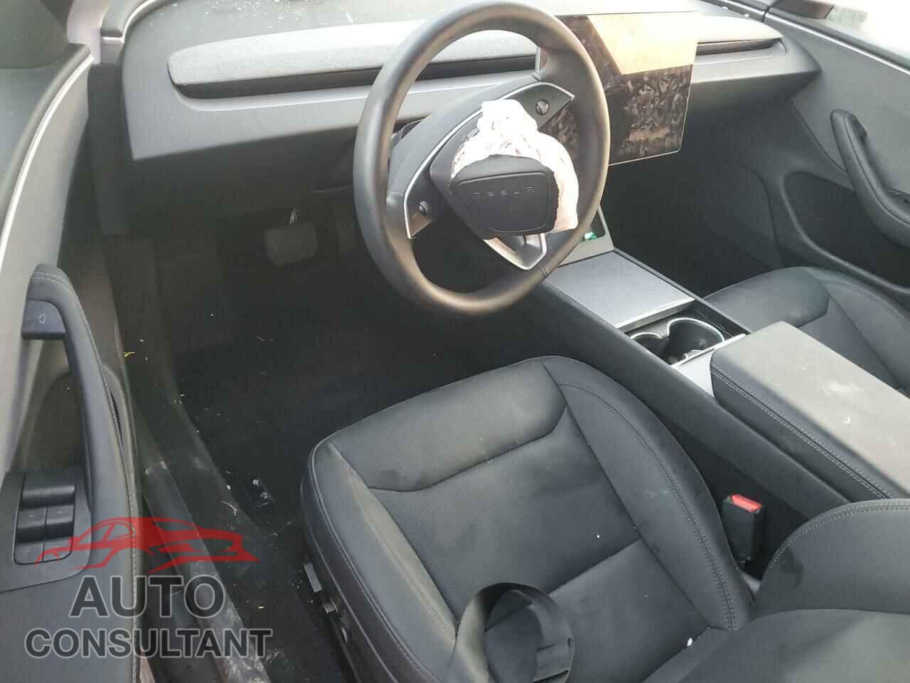 TESLA MODEL 3 2024 - 5YJ3E1EA3RF756099