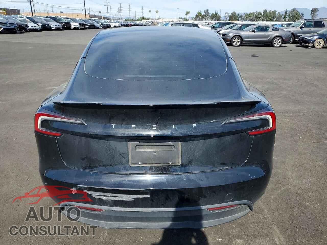 TESLA MODEL 3 2024 - 5YJ3E1EA2RF747636