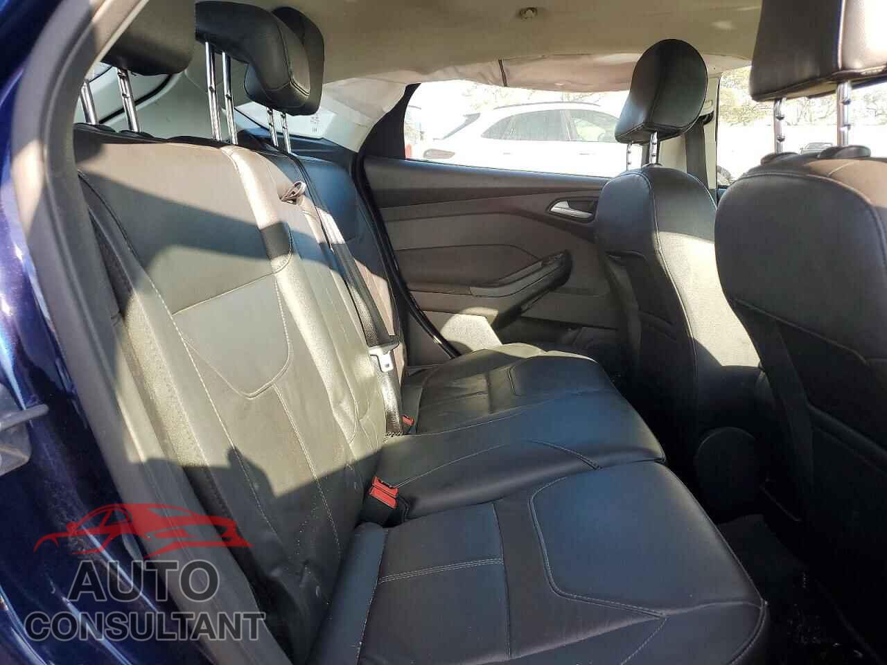FORD FOCUS 2017 - 1FADP3N21HL211622