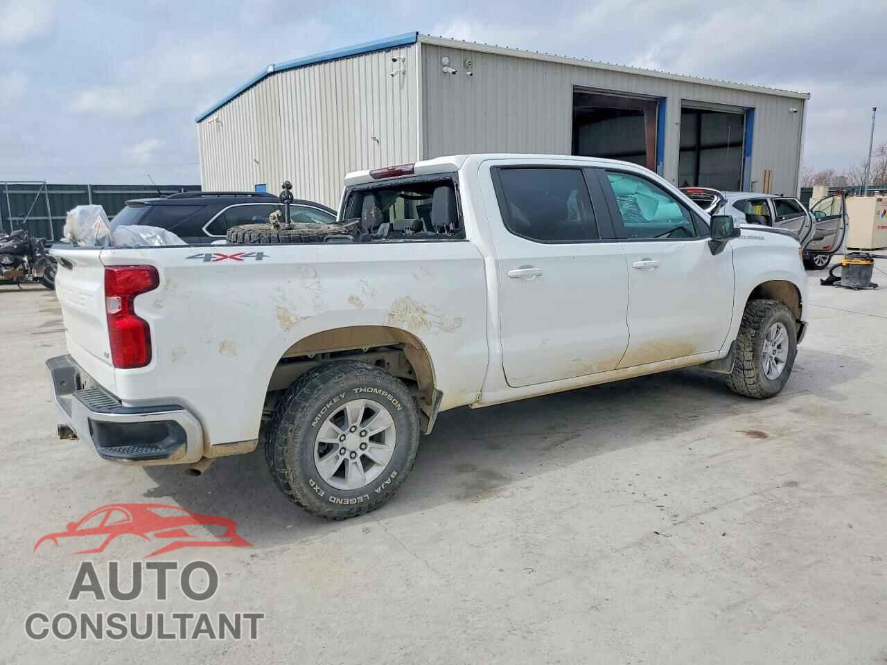CHEVROLET SILVERADO 2023 - 2GCUDDEDXP1143626