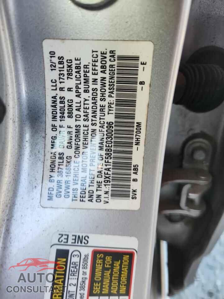 HONDA CIVIC 2011 - 19XFA1F58BE030096
