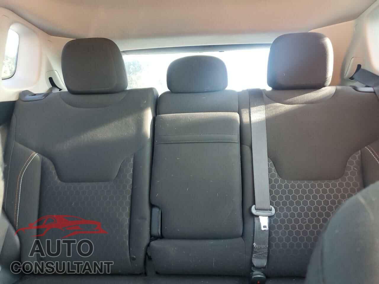 JEEP COMPASS 2018 - 3C4NJCAB4JT500042