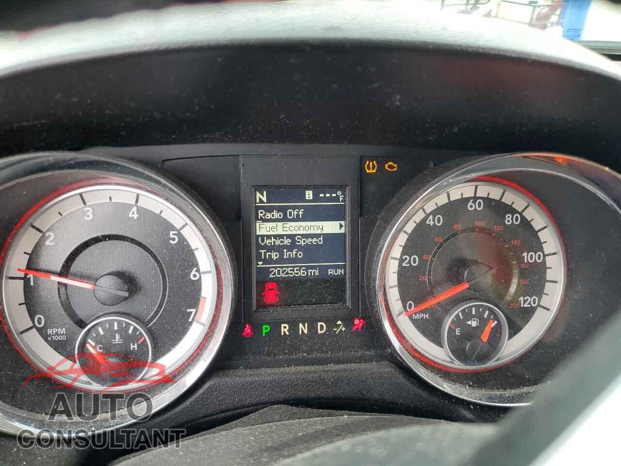 DODGE CARAVAN 2015 - 2C4RDGCG9FR592025