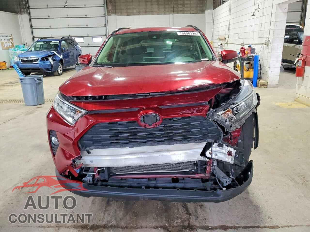 TOYOTA RAV4 2019 - JTMP1RFV5KD017567