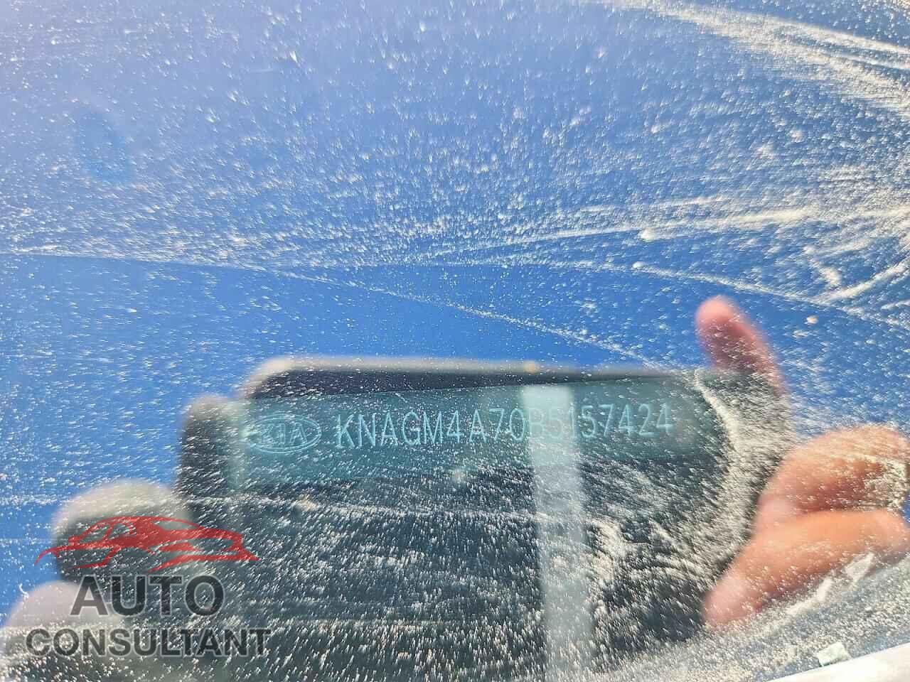 KIA OPTIMA 2011 - KNAGM4A70B5157424