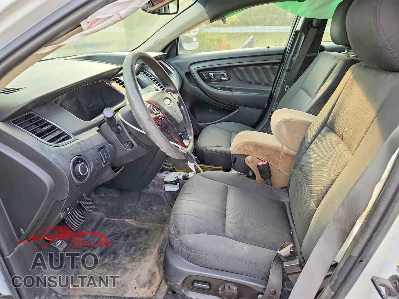 FORD TAURUS 2017 - 1FAHP2L87HG100231