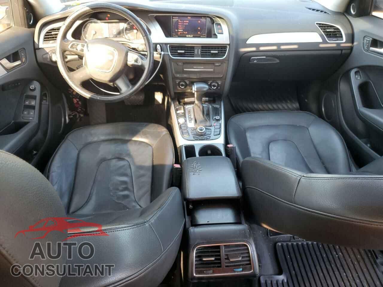 AUDI A4 2011 - WAUKFAFL8BN030963