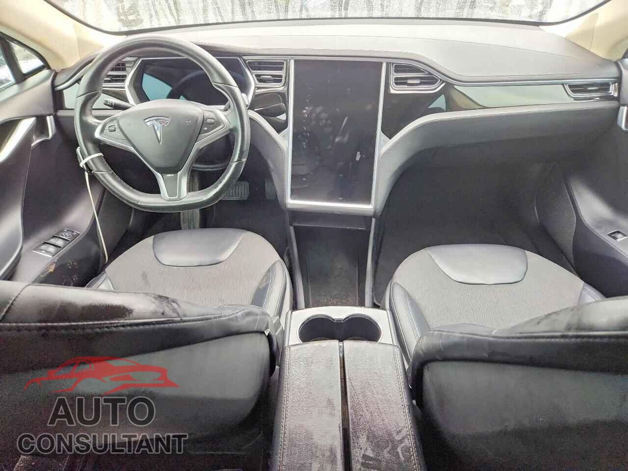TESLA MODEL S 2013 - 5YJSA1AC5DFP10085