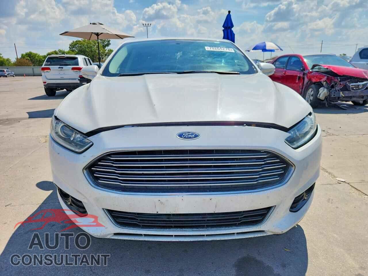 FORD FUSION 2013 - 3FA6P0D93DR123107