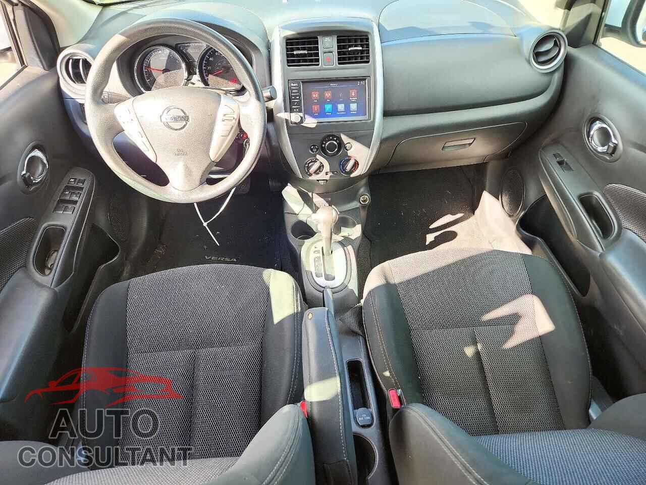 NISSAN VERSA 2019 - 3N1CN7AP3KL875813