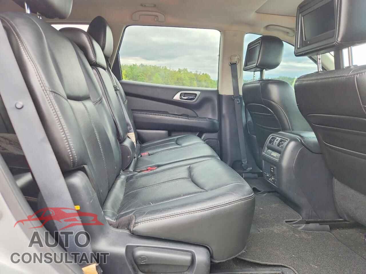 NISSAN PATHFINDER 2013 - 5N1AR2MM1DC666674