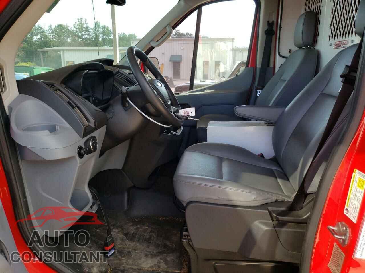 FORD TRANSIT 2019 - 1FTYR1DG0KKA28796