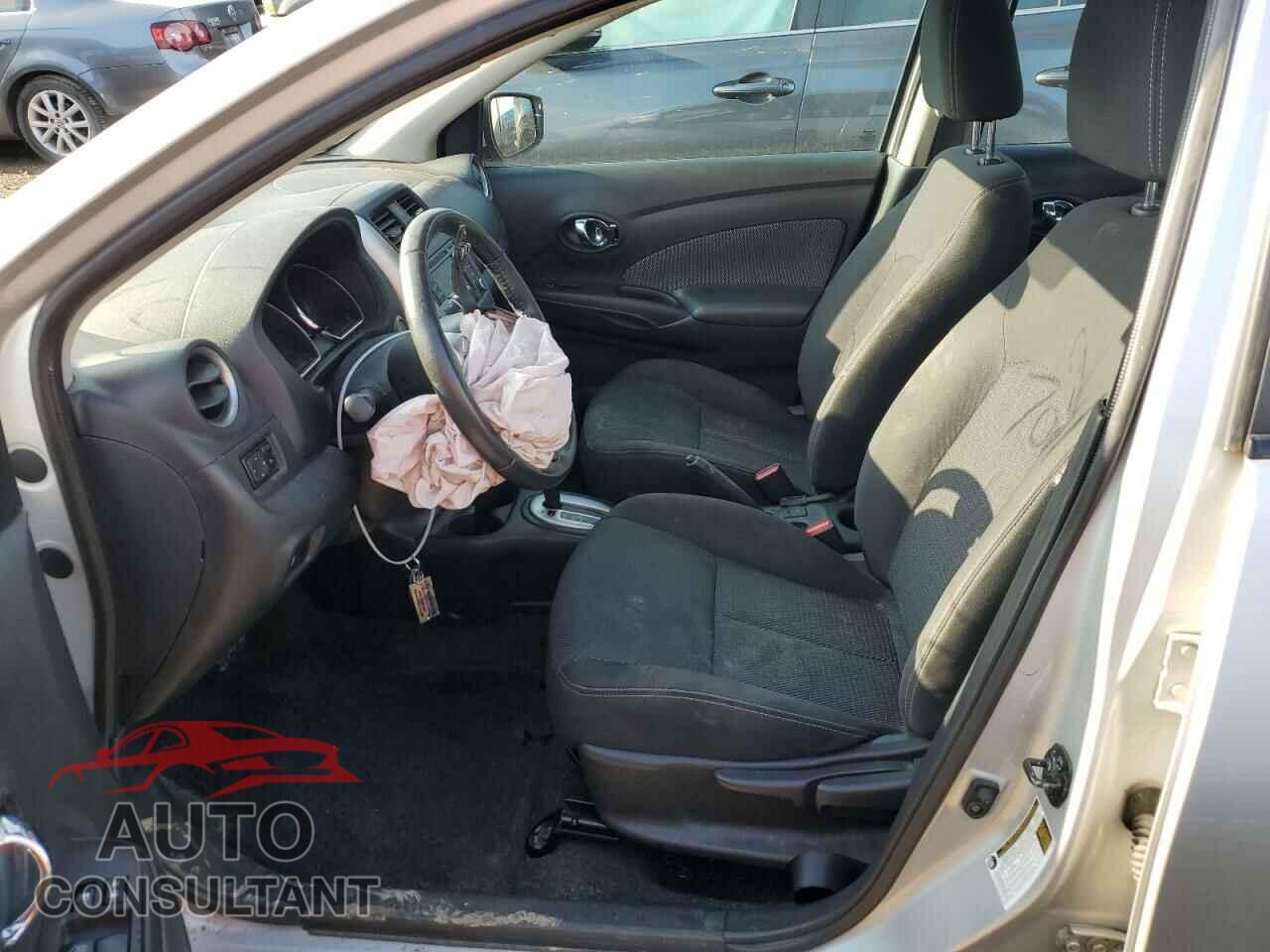 NISSAN VERSA 2016 - 3N1CN7AP7GL890645