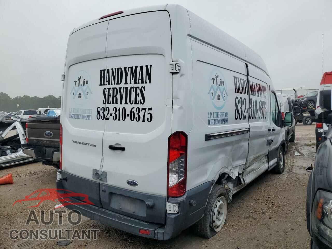 FORD TRANSIT 2017 - 1FTYR2XM0HKA03493