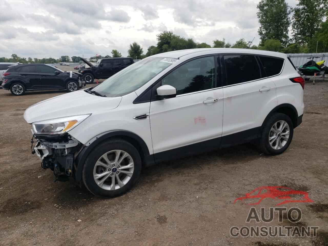 FORD ESCAPE 2019 - 1FMCU9GD9KUC38113