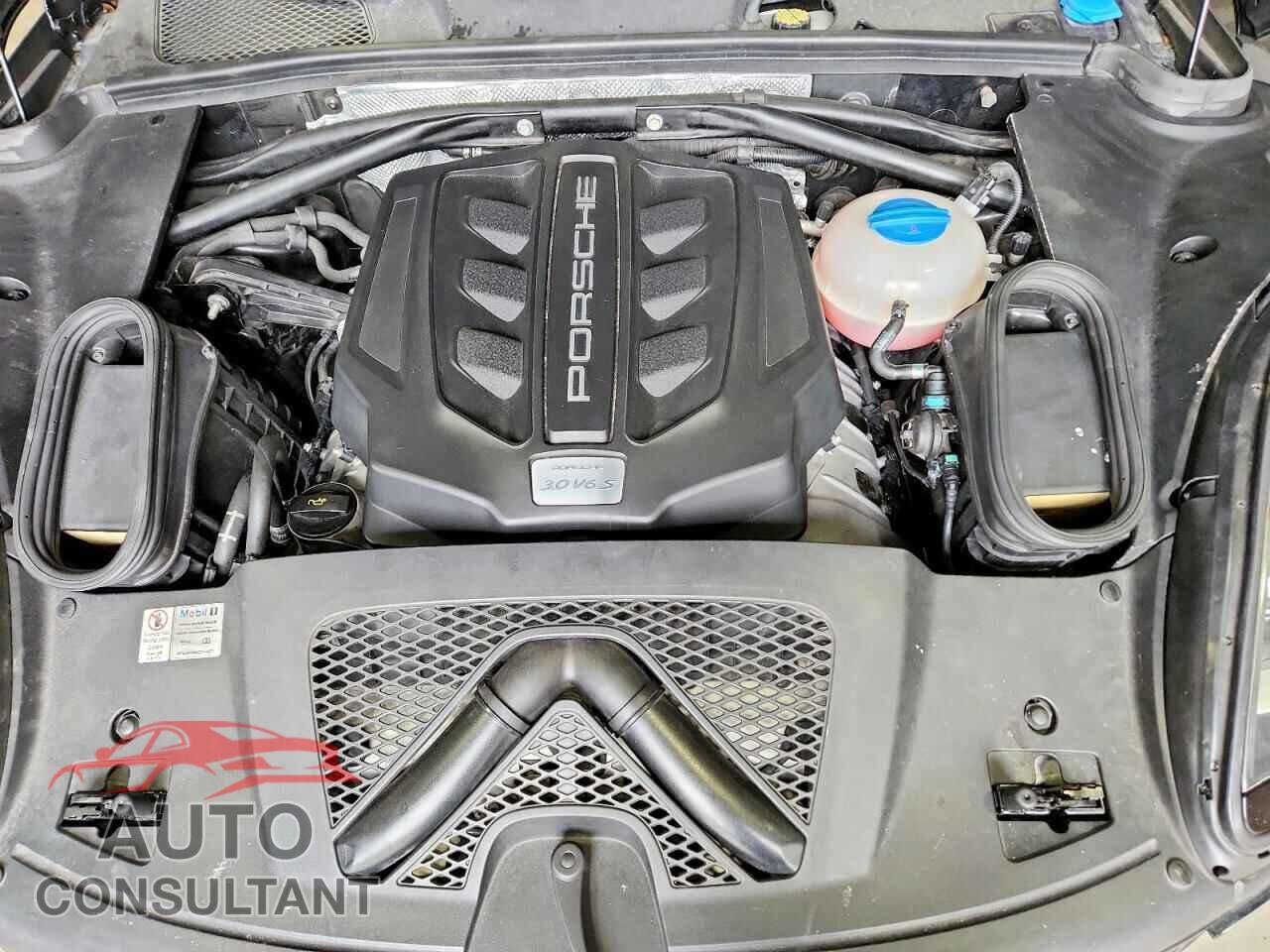 PORSCHE MACAN 2015 - WP1AB2A59FLB73803