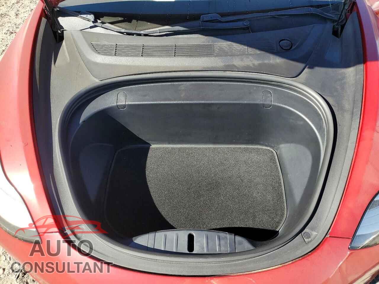 TESLA MODEL 3 2018 - 5YJ3E1EB0JF094396