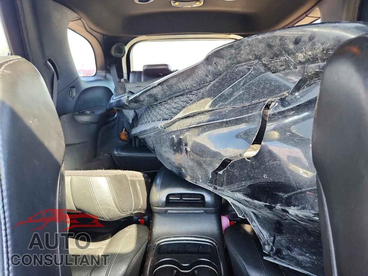 DODGE DURANGO 2015 - 1C4RDJDG1FC156077