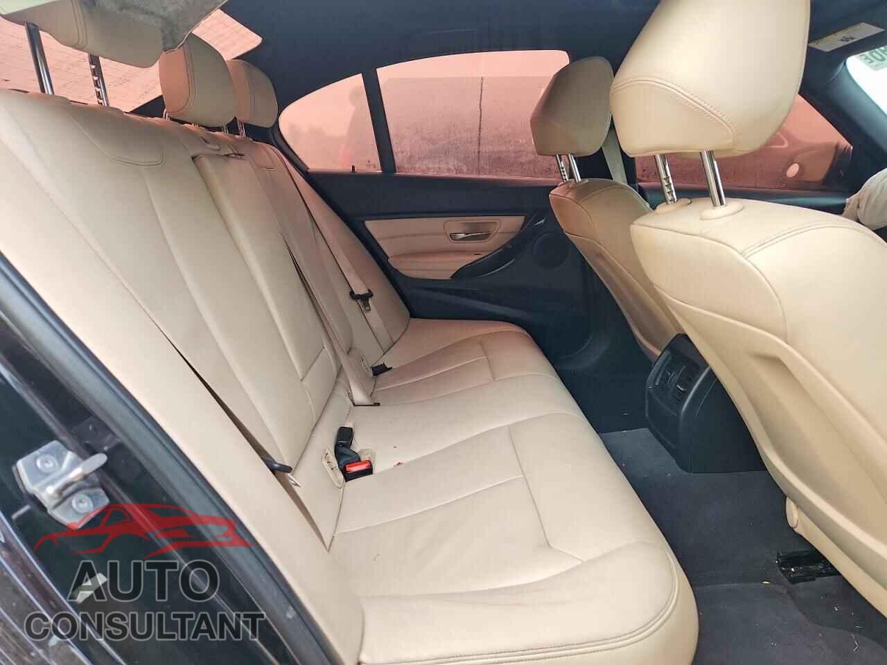 BMW 3 SERIES 2015 - WBA3B3C5XFF546193