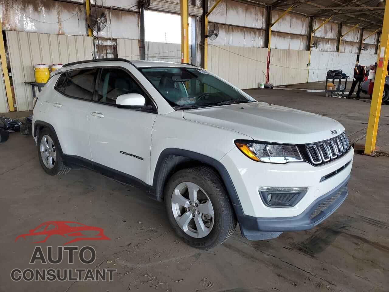 JEEP COMPASS 2019 - 3C4NJCBB0KT820006