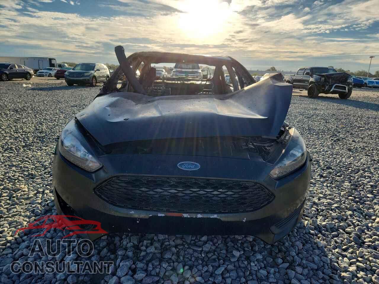 FORD FOCUS 2013 - 1FADP3F2XDL217542