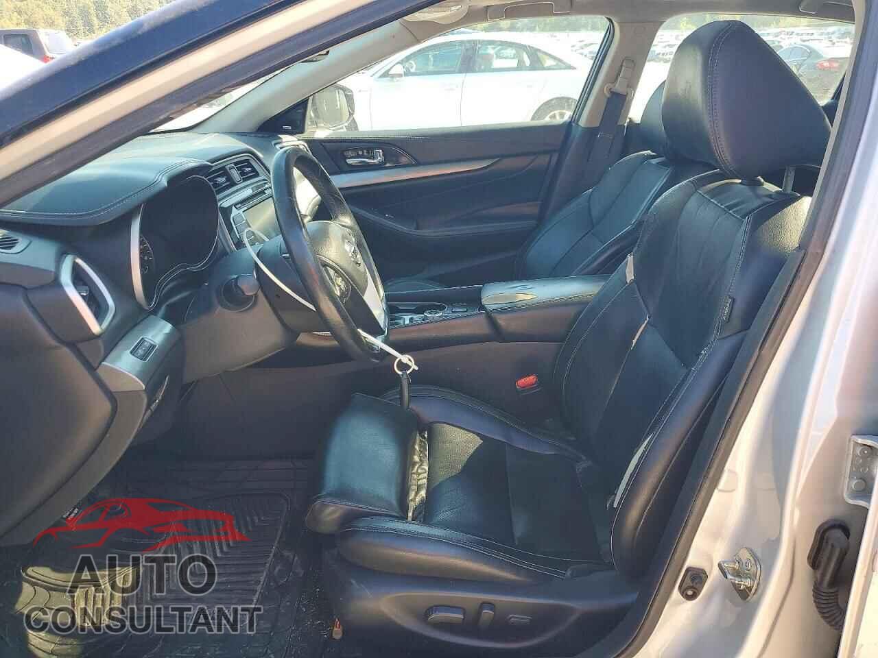 NISSAN MAXIMA 2017 - 1N4AA6AP8HC430357