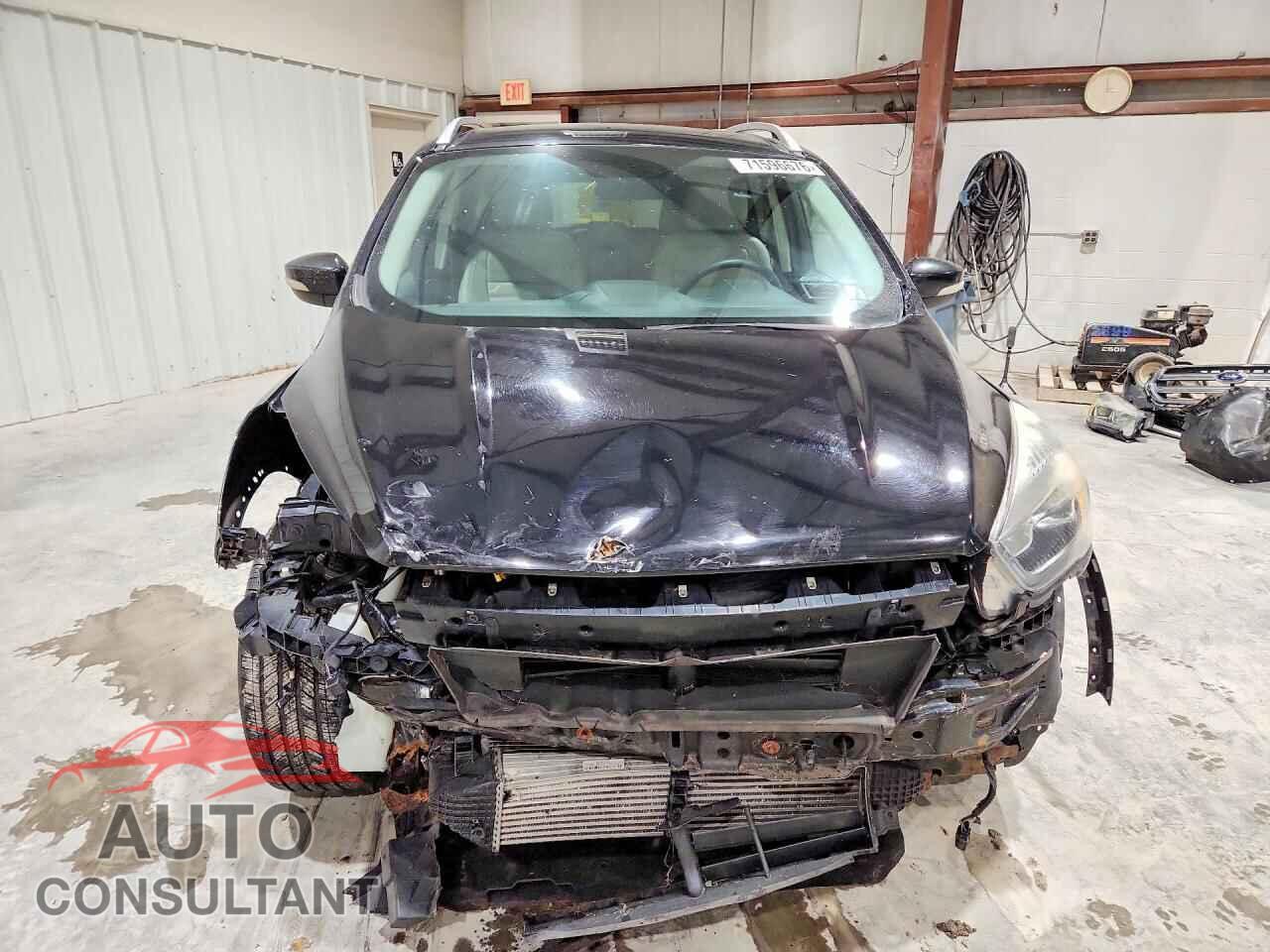 FORD ESCAPE 2017 - 1FMCU9J94HUB46307