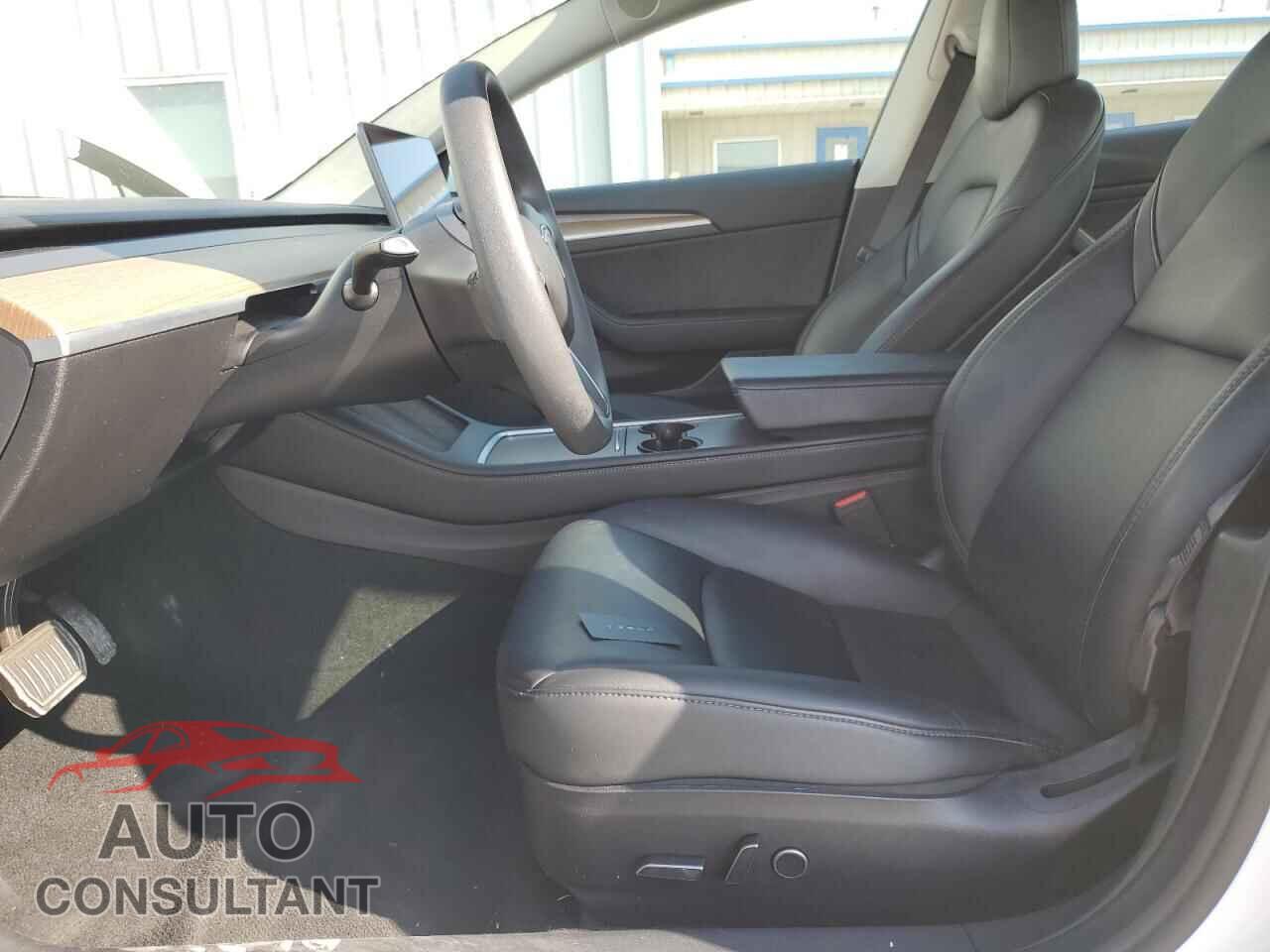 TESLA MODEL 3 2021 - 5YJ3E1EA1MF098212
