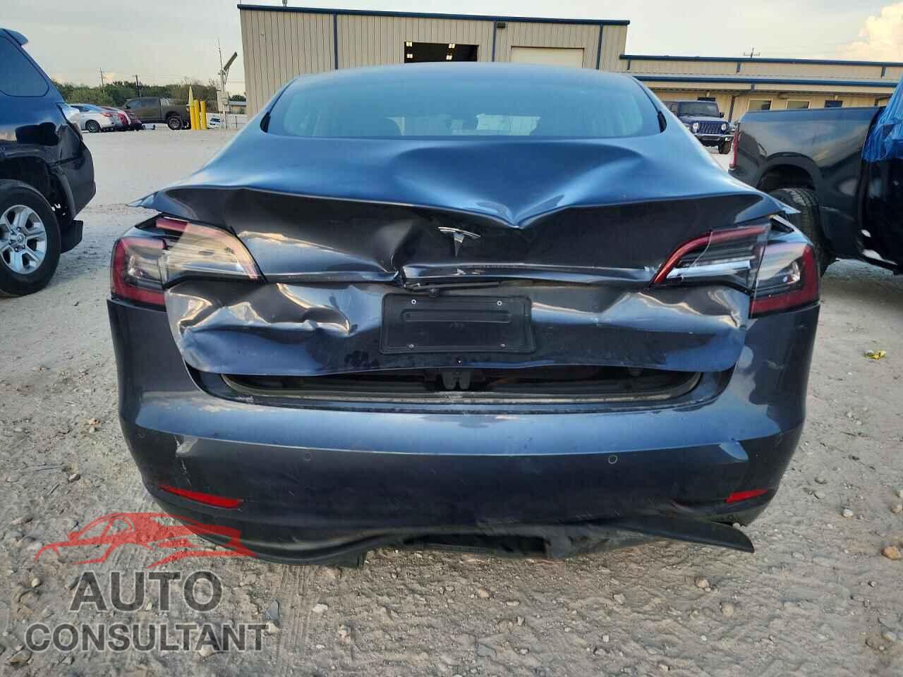 TESLA MODEL 3 2020 - 5YJ3E1EA6LF660944