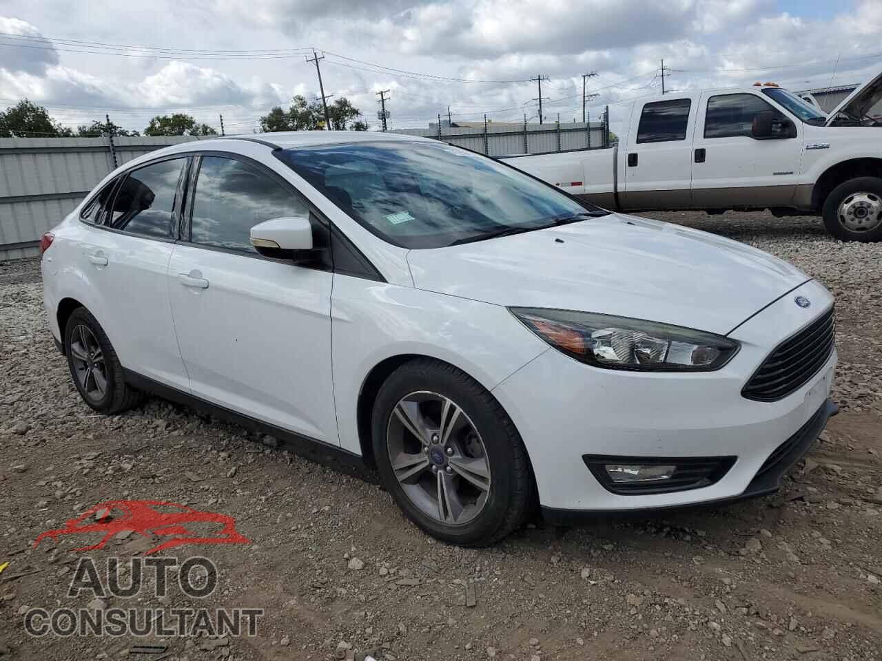 FORD FOCUS 2017 - 1FADP3FE7HL256976