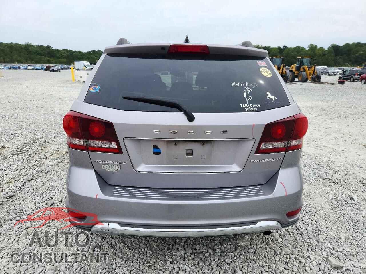 DODGE JOURNEY 2016 - 3C4PDCGB4GT124040