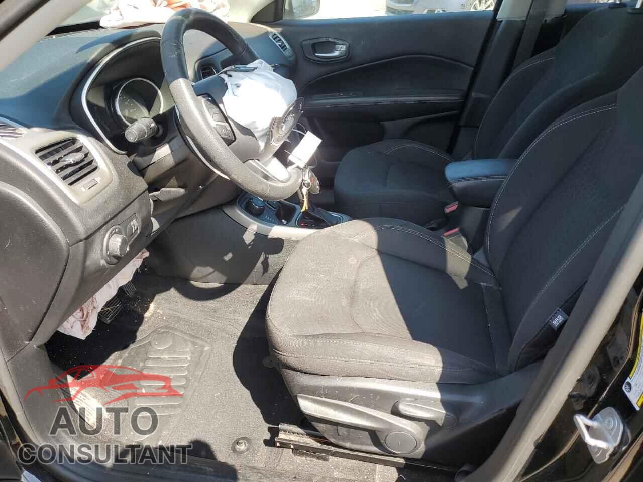 JEEP COMPASS 2018 - 3C4NJDAB5JT248954
