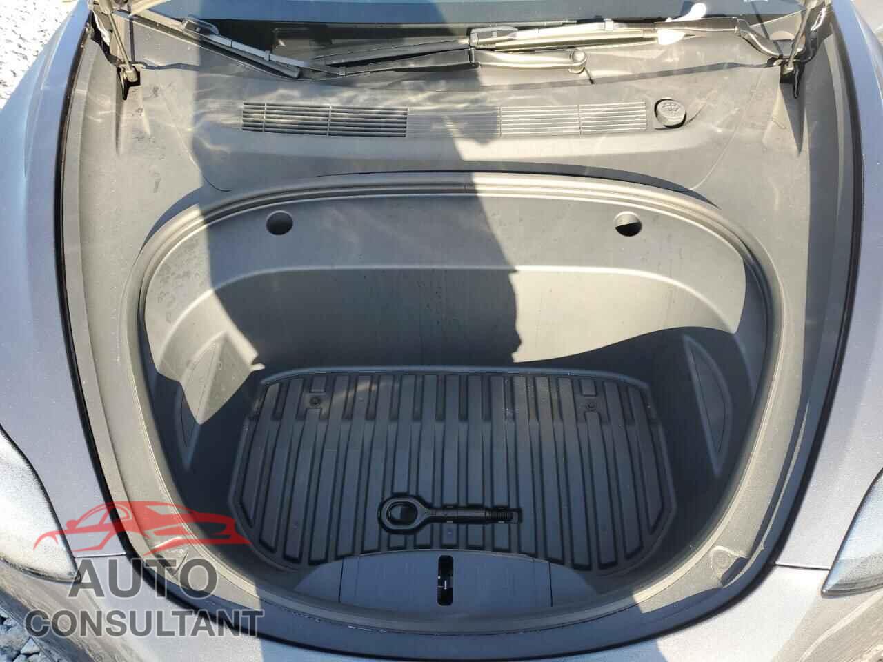 TESLA MODEL 3 2023 - 5YJ3E1EA9PF604048