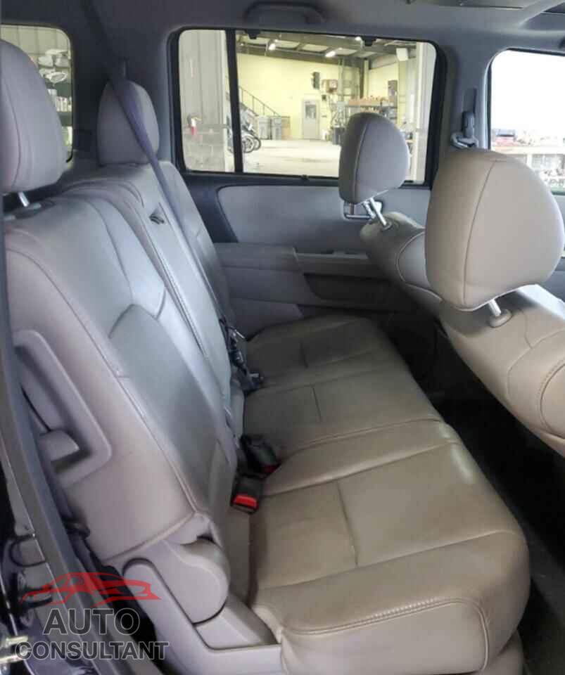 HONDA PILOT 2015 - 5FNYF3H96FB017837