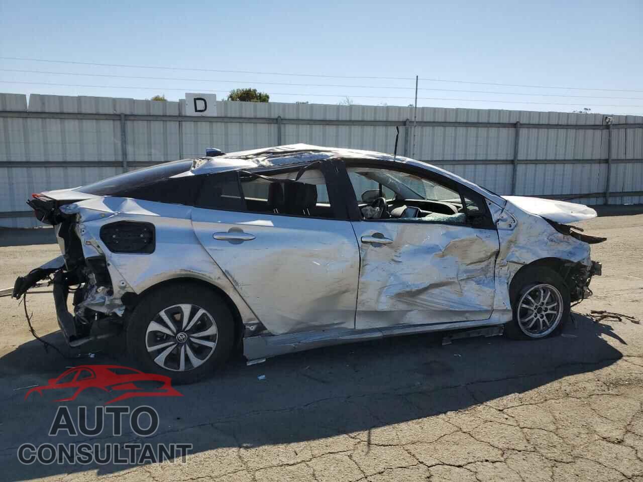 TOYOTA PRIUS 2017 - JTDKARFP3H3033633