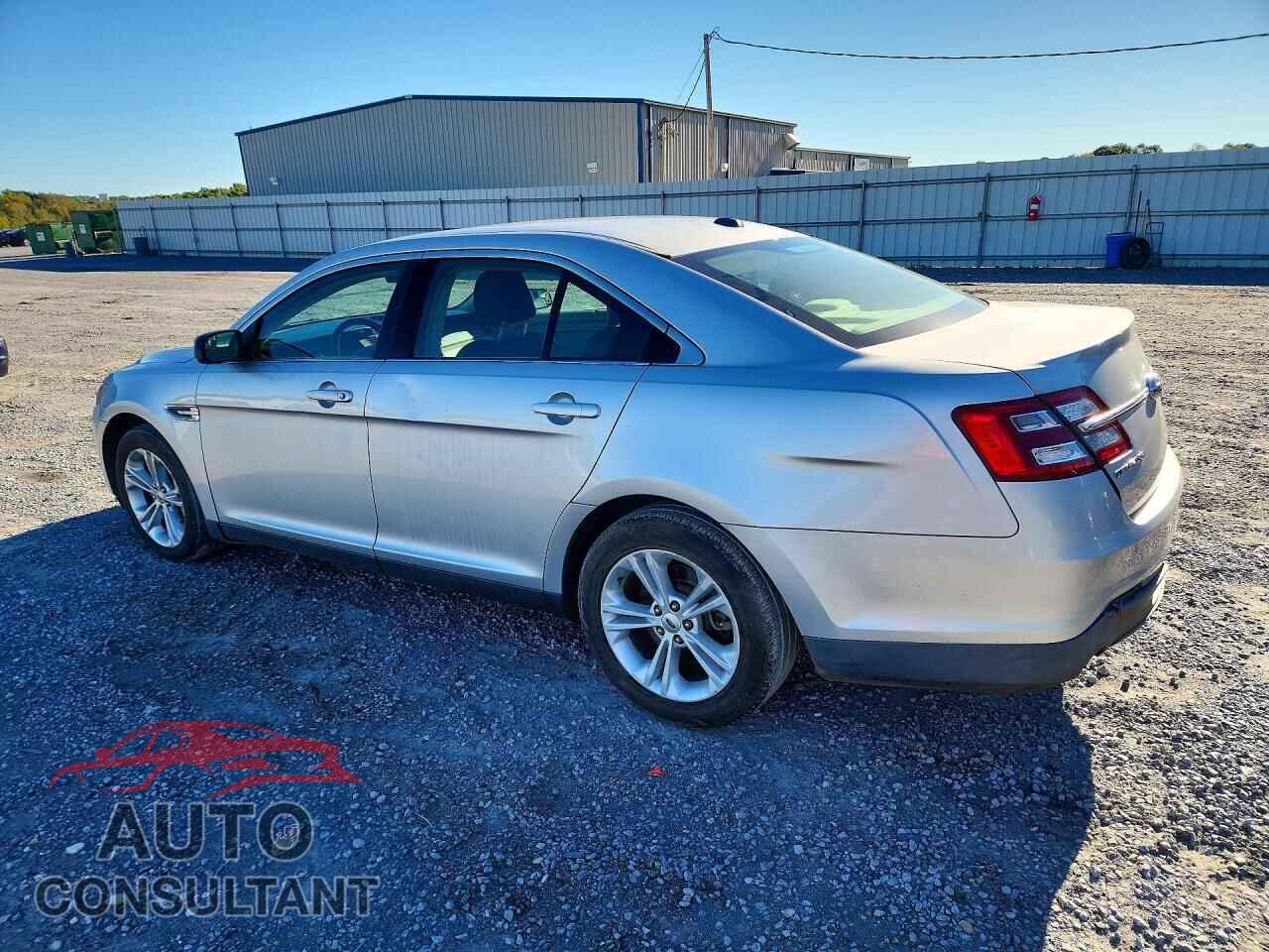 FORD TAURUS 2015 - 1FAHP2D83FG130614