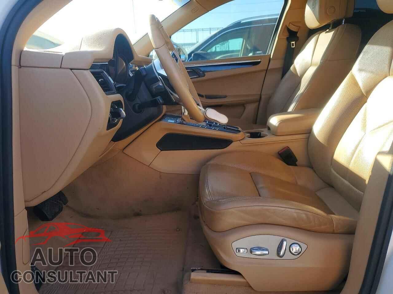 PORSCHE MACAN 2015 - WP1AB2A5XFLB70120
