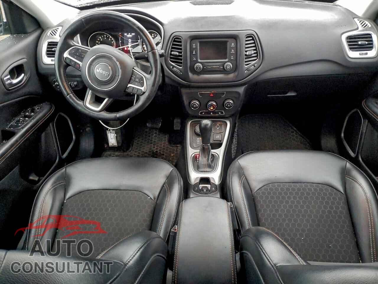 JEEP COMPASS 2018 - 3C4NJDBB2JT354535