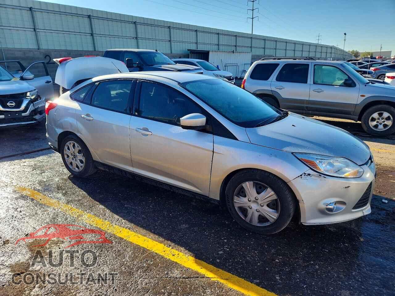 FORD FOCUS 2012 - 1FAHP3F26CL313555